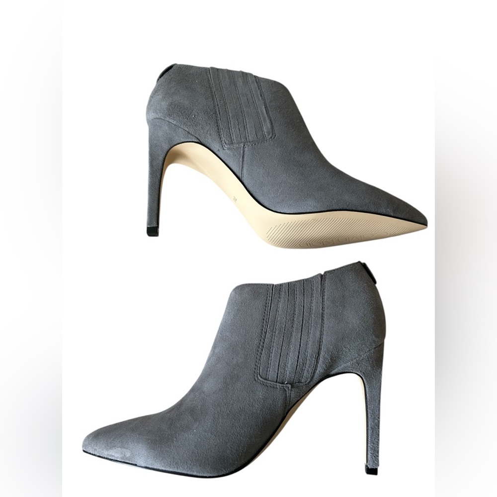 Calvin Klein NWOT Gray Suede Leather 4” Heels size 7M - Picture 4 of 8